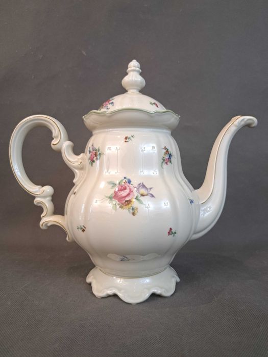 Dzbanek porcelanowy Hutschenreuther poj. 1,5 l