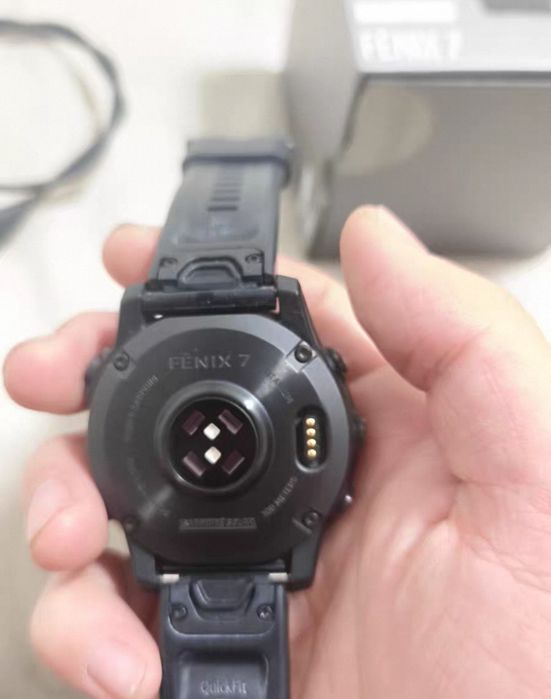 терміново Garmin Fenix 7 Sapphire Solar