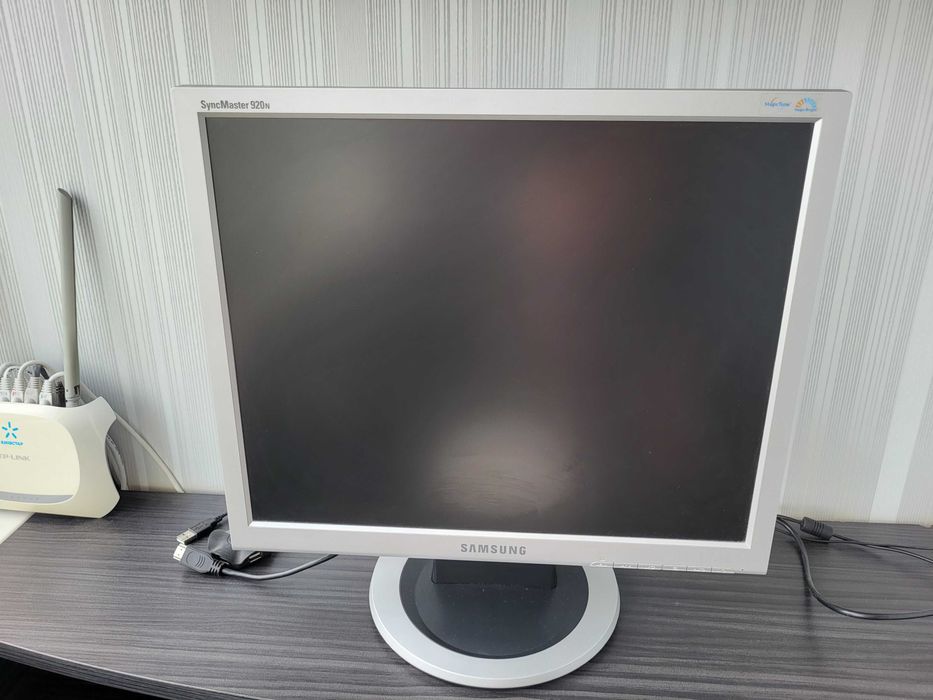 Продам монитор SAMSUNG SyncMaster920N