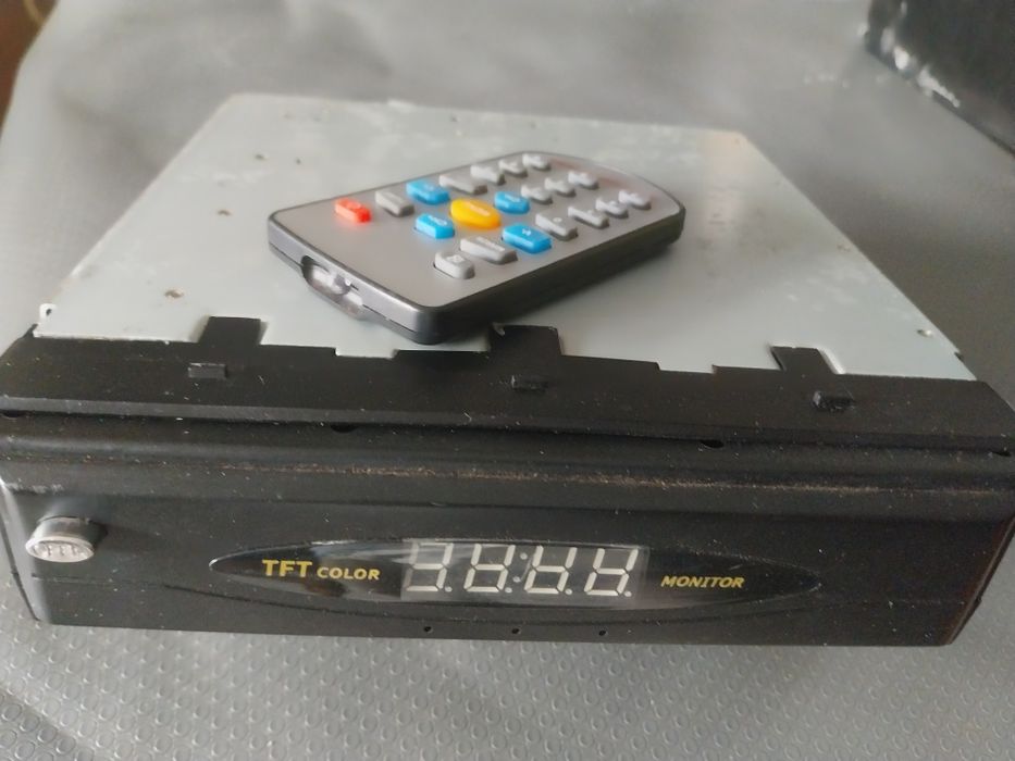 Auto radios  tft televisao / cd impecaveis