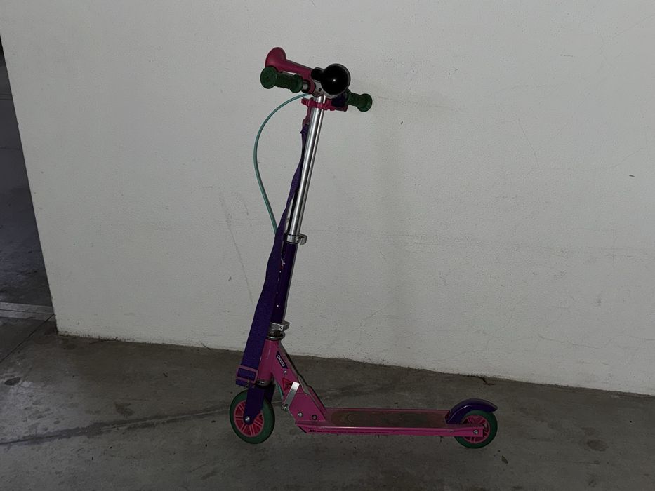 Trotinete de criança com duas rodas