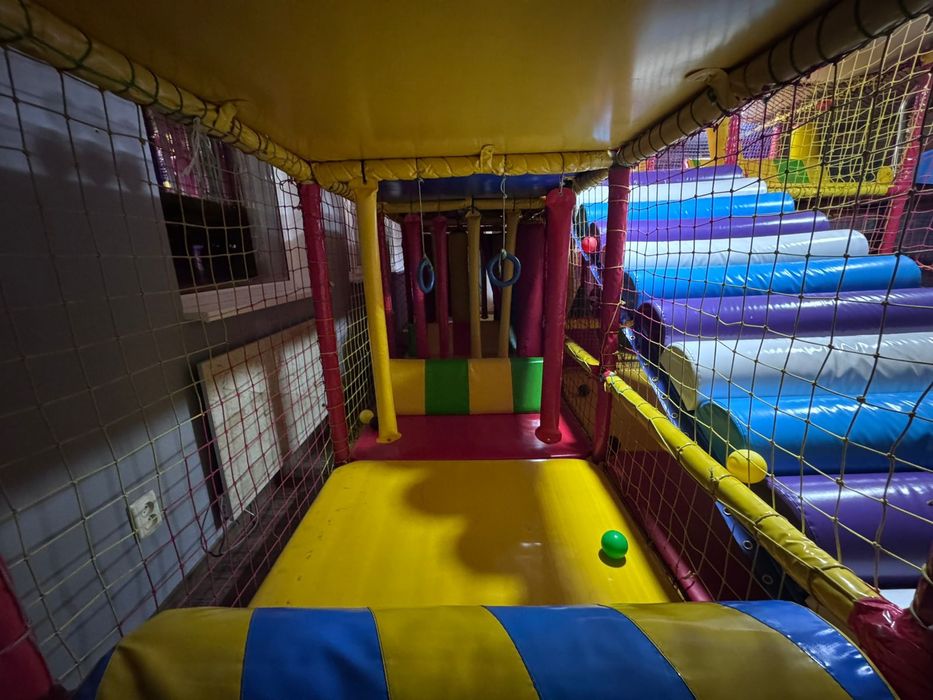 Терміново. Лабиринт, детская горка, игрушки