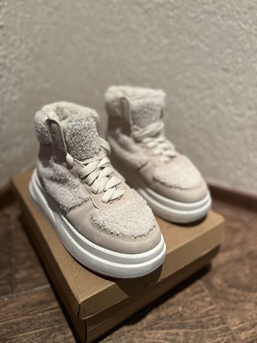 Стильні теплі зимові черевики