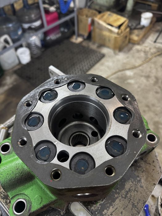 Ремонт ГСТ (Гідростатика) John Deere/Case