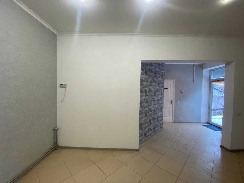 Оренда комерційного приміщення вул. Острозького 12 000 грн + к.п