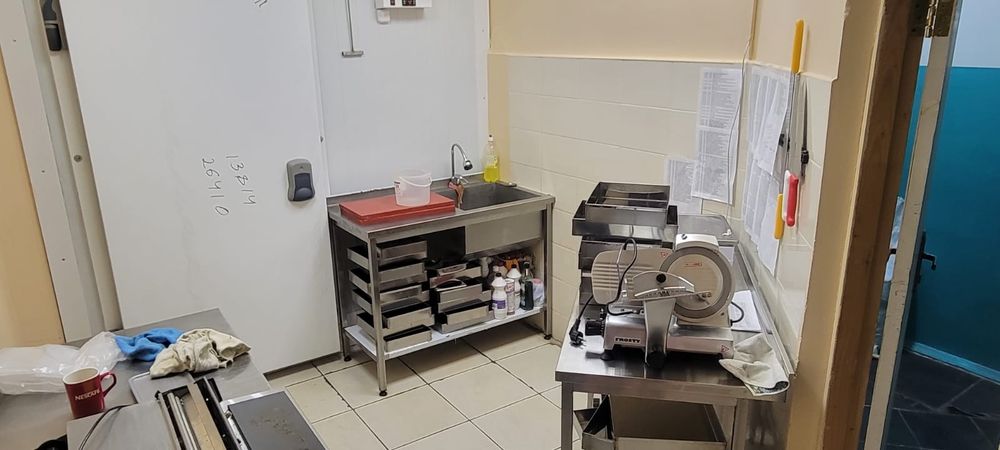 Суперпомещение 110 м2 с отличным трафиком !