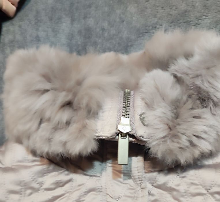 Продам куртку б/у в отличном состоянии