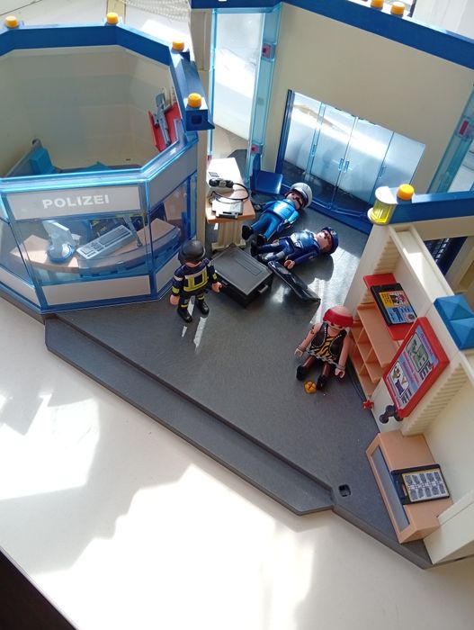 Поліцейська станція Playmobil