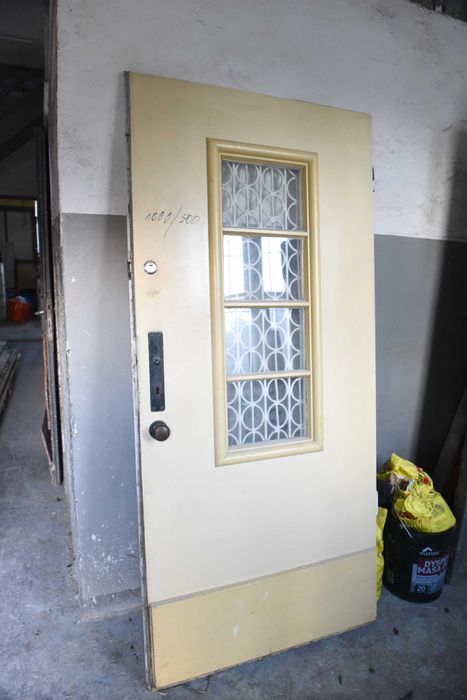 Stare solidne drzwi wejściowe lata 1940