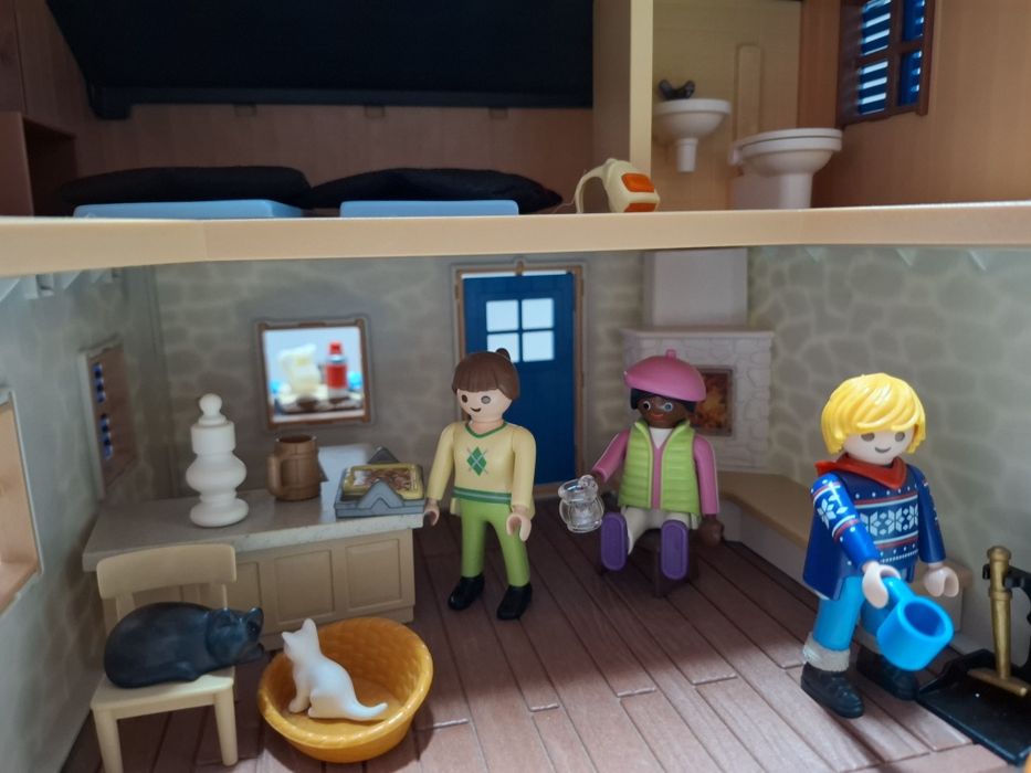 Playmobil schronisko w zimie