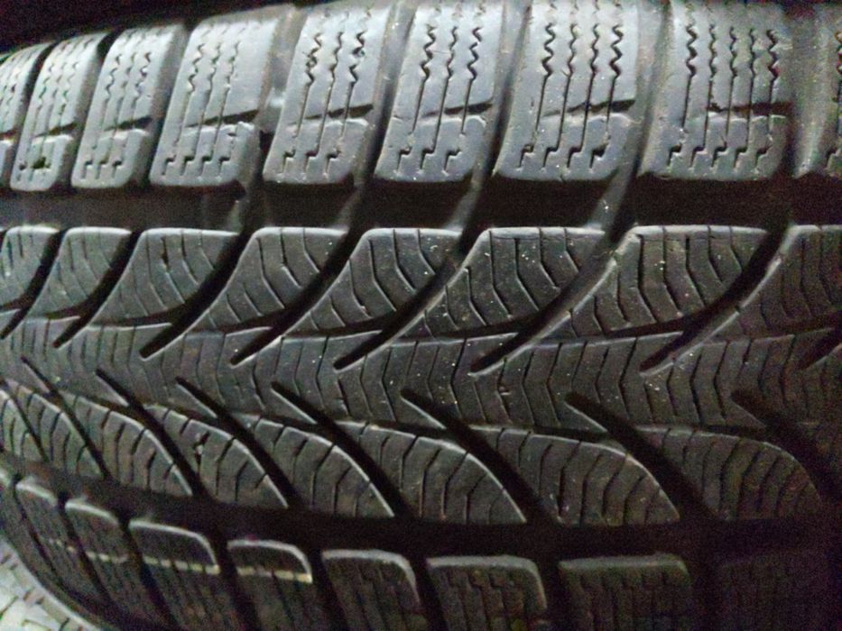 205/55R16 Continental