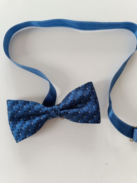 Muszka męska regulowana