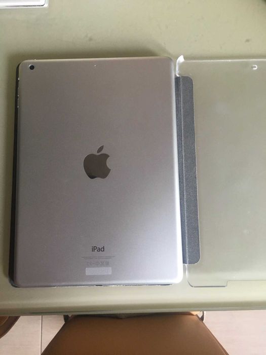 Планшет APPLE iPad