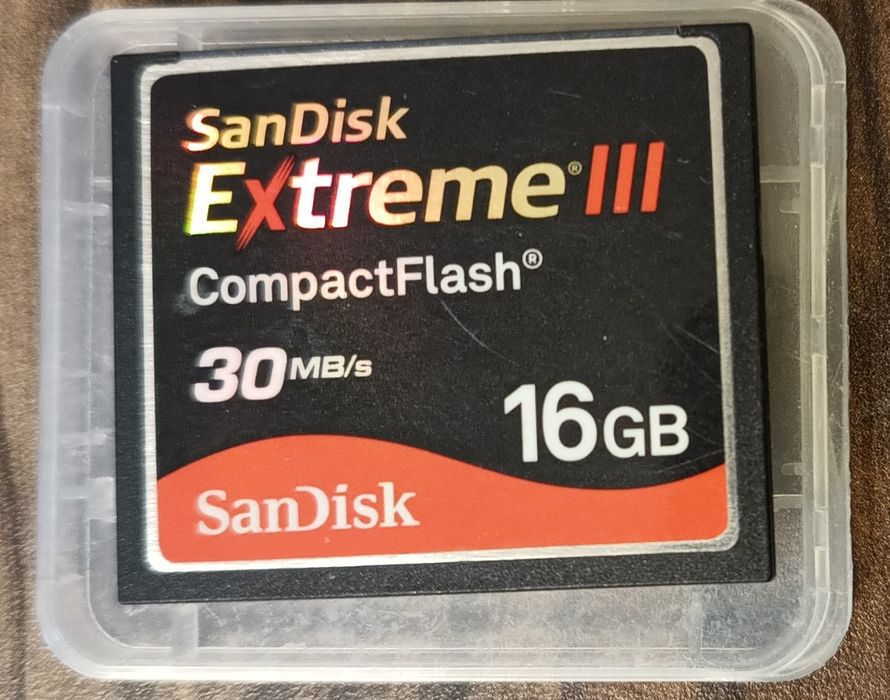 Карта памяти CF16 SanDisk Extreme