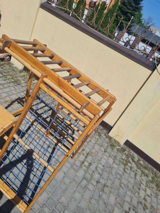 Дитячий спортивний комплекс