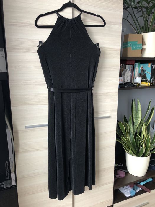 Dluga czarna sukienka Mohito