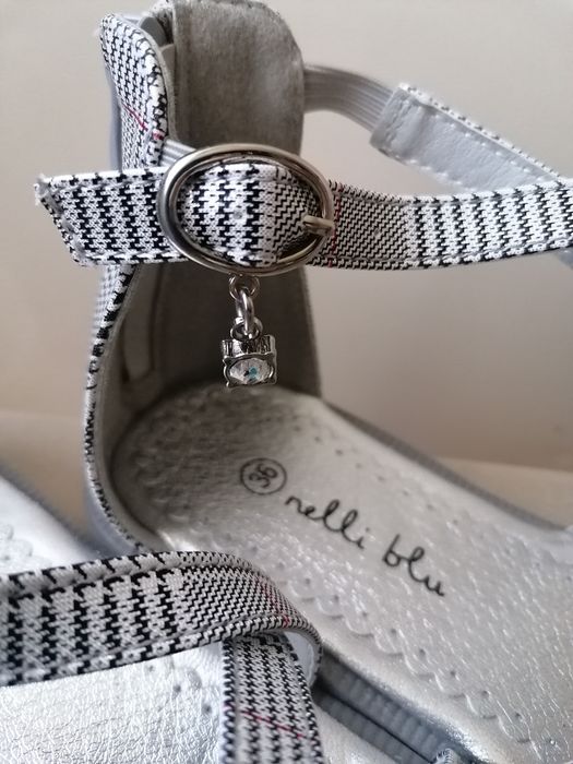 Sandały młodzieżowe Nelly Blu 36 (22, 5cm)