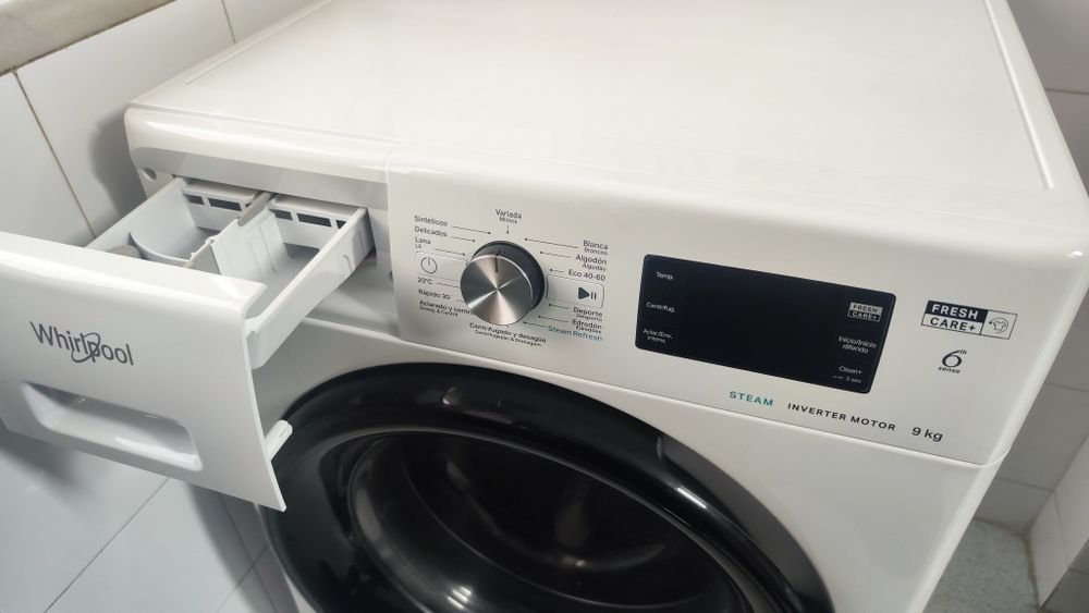 Máquina lavar Whirlpool FFB 9469 BV SPT 9Kg Steam