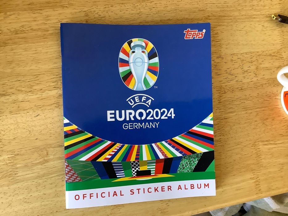 417 Naklejek EURO 2024 z albumem