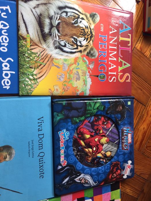 Livros infantis como novos