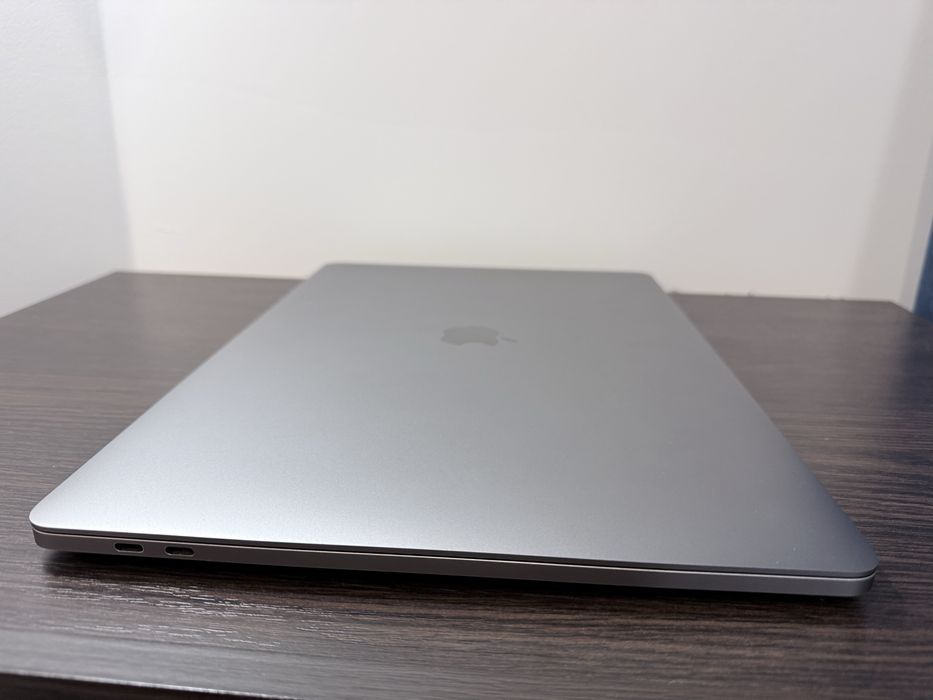 Macbook Pro 15’   SSD 500 Gb ,  intel i7(2,9GHz) ,  oзп- 16Gb