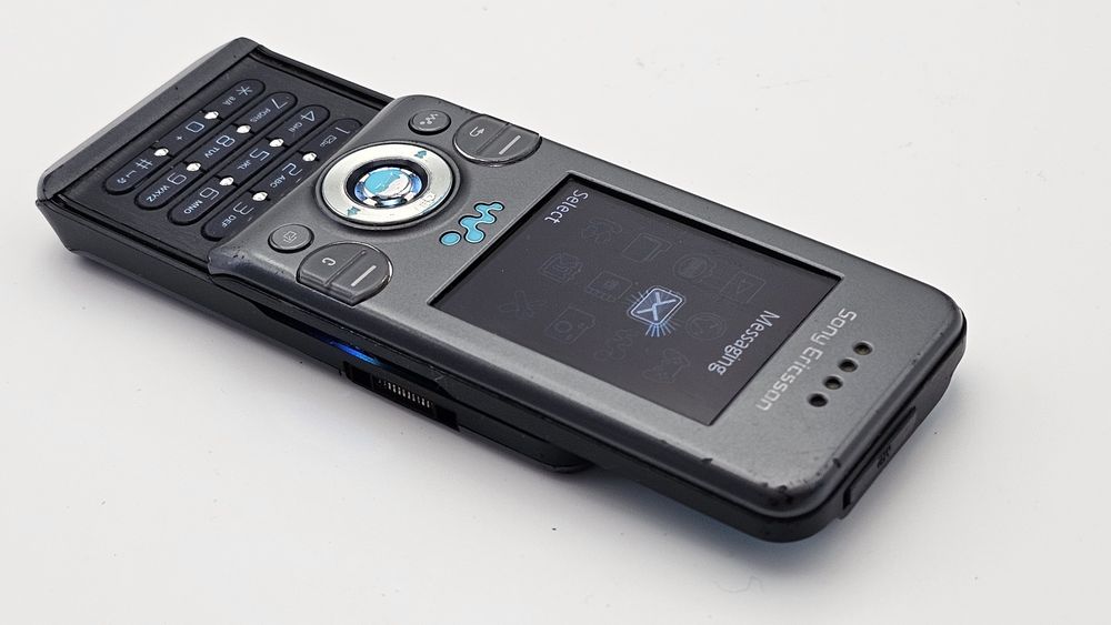 Sony Ericsson W580i. Walkman. Sprawny. Szary