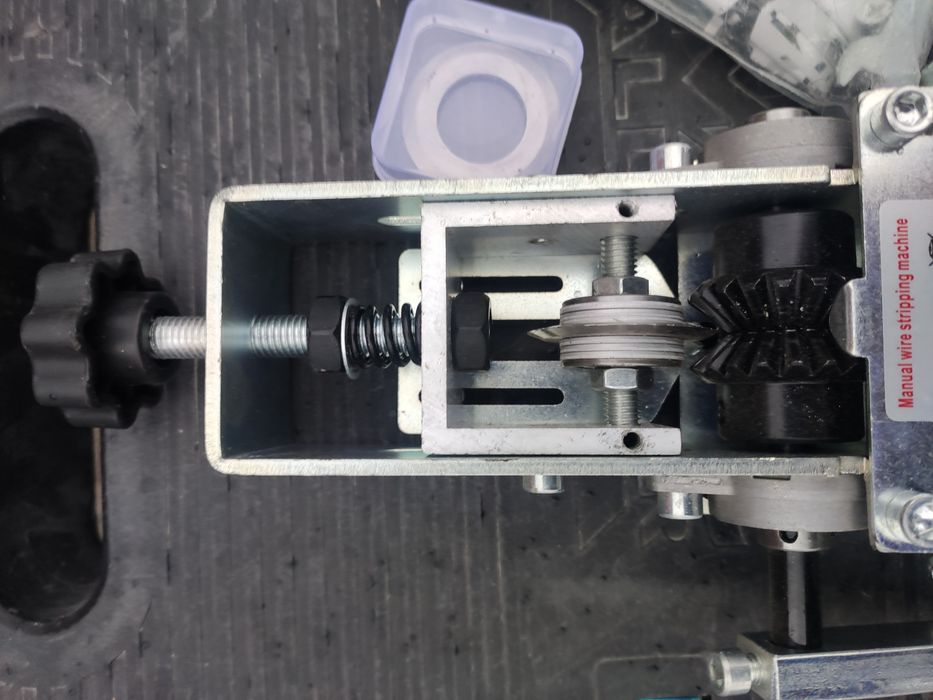 Ручной роторный инструмент