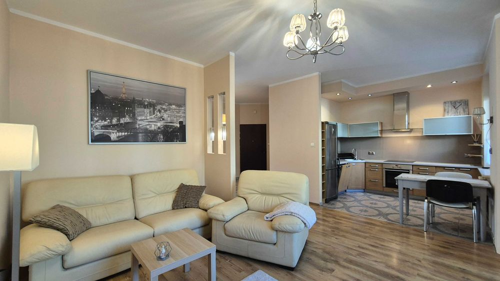 Przytulne i duże 3 pokoje na wynajem - Klecina