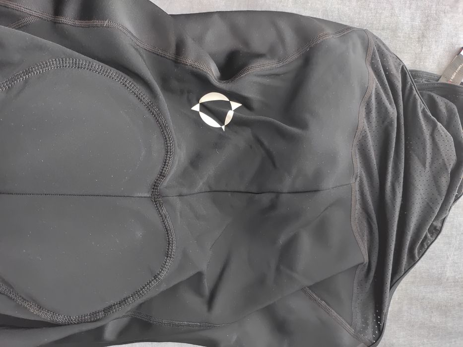 NALINI Numer 1 na Zimę Wintershall Dea Spodenki Kolarskie / L