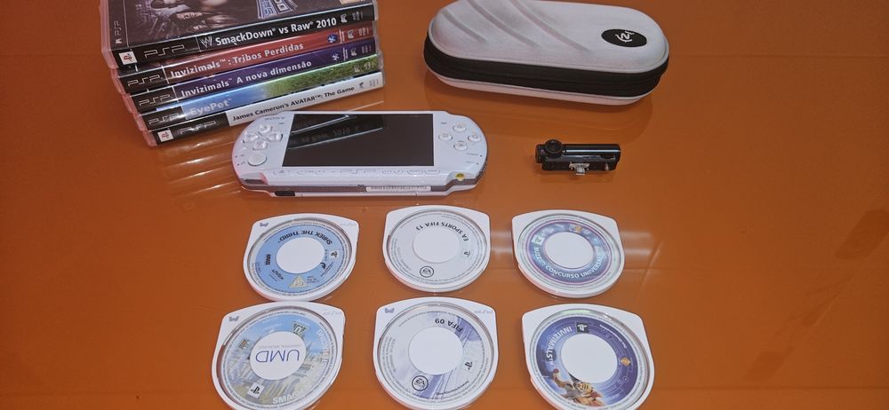 PlayStation - PSP - 3004 branca + jogos