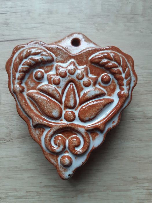 Dwie ceramiczne foremki