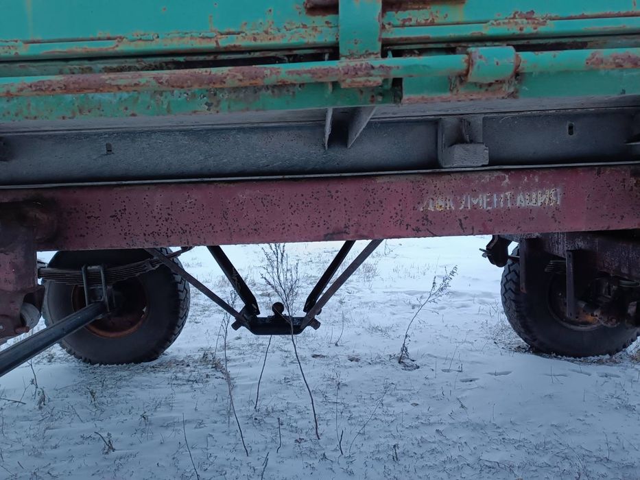 Продам причеп 2 Птс 4 на кругу