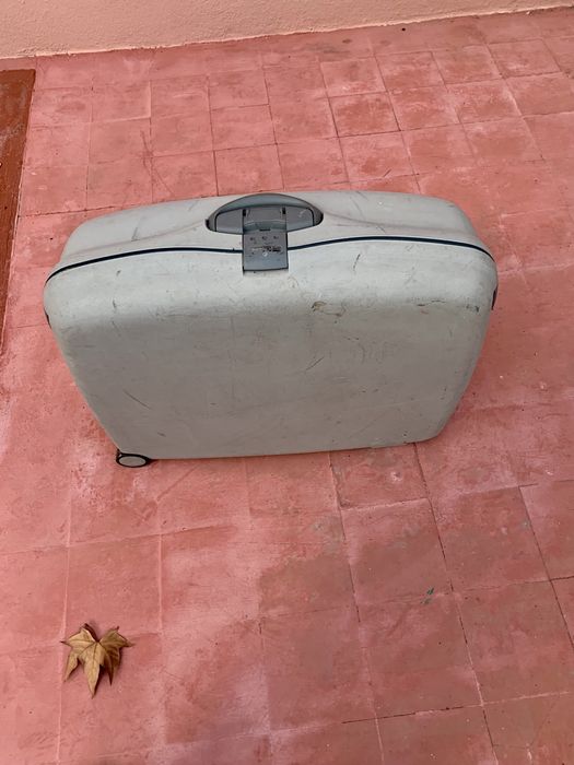 Mala de viagem grande SAMSONITE com cadeado