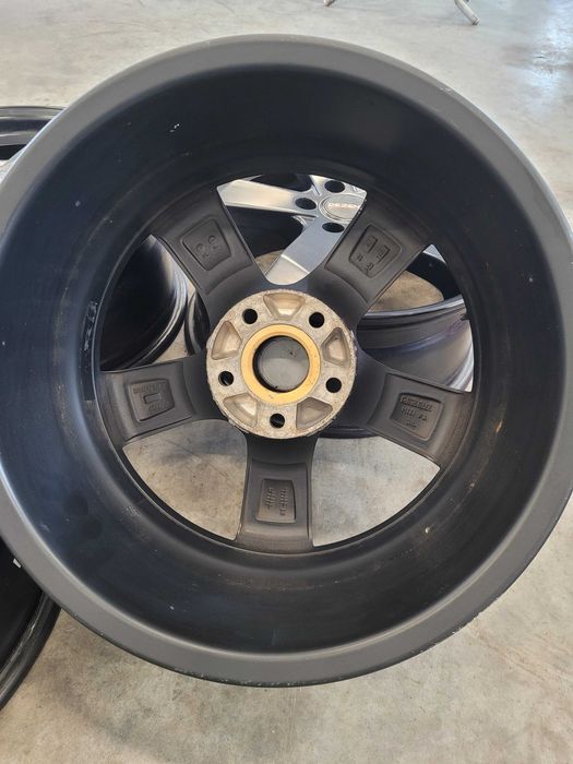 Felgi Aluminiowe r 17 komplet 5 x 112 czarne