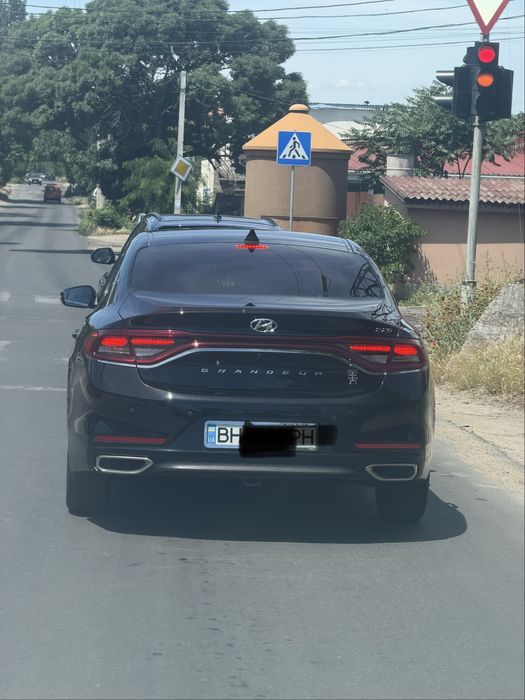 Hyundai Grandeur 2018 VIN KMHF141RBKA176804 фото оголошення 11 з 22