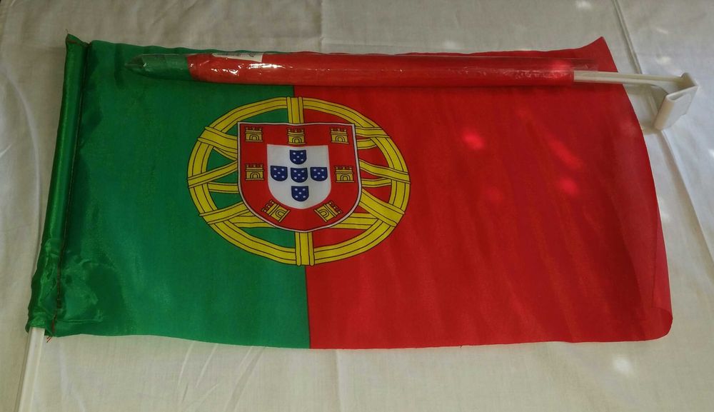 Artigos NOVOS, vários. Desde 1,50€.