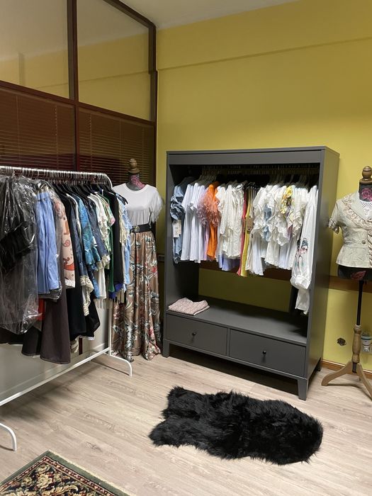 Lote de roupa a preco de custo para desocupar espaco