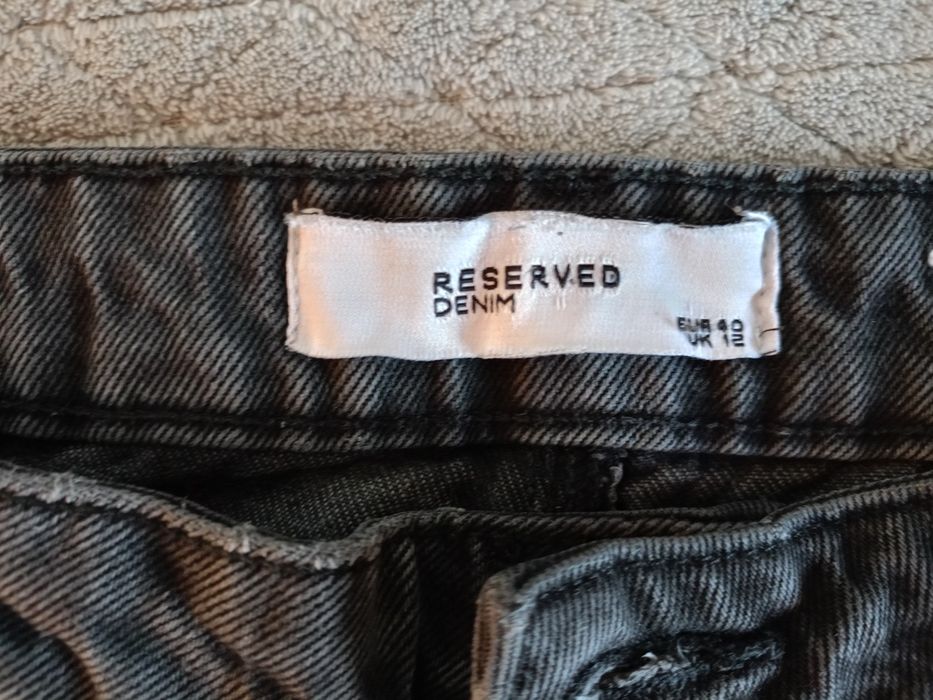 Spodnie jeansowe czarne Reserved 40