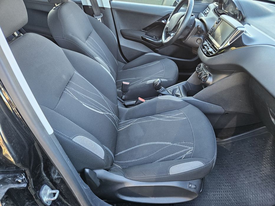 Peugeot 208 2014r. 1.0 VTi  lakier KTV  części