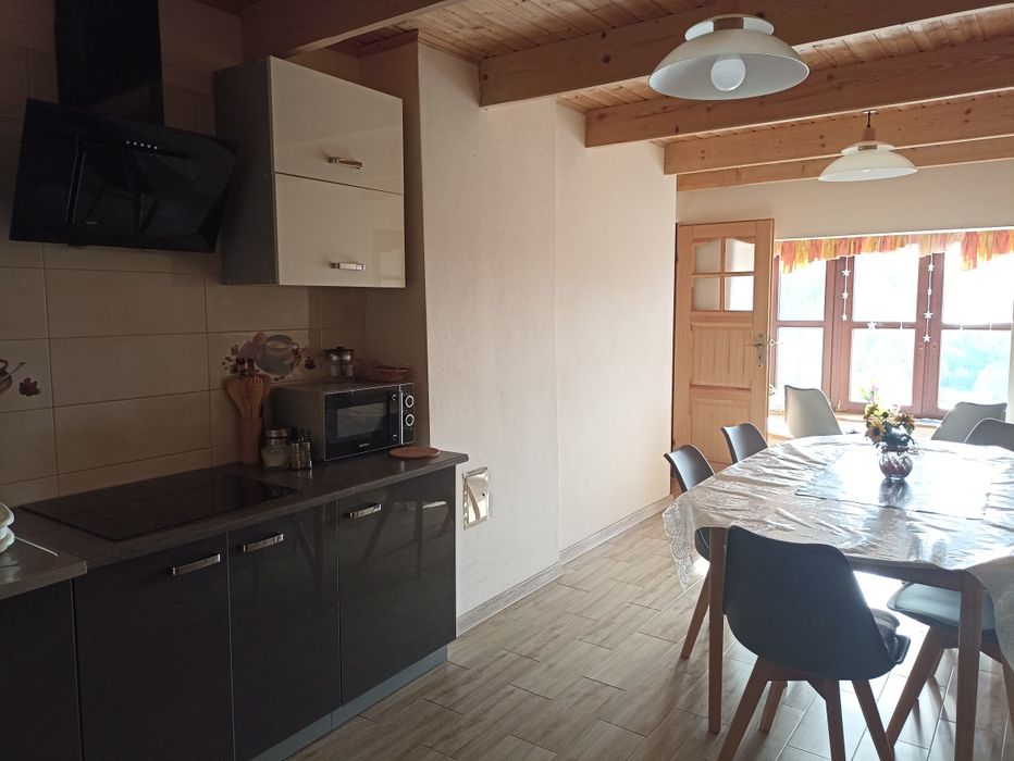 Pokoje pracownicze z łazienkami oraz domki pracownicze