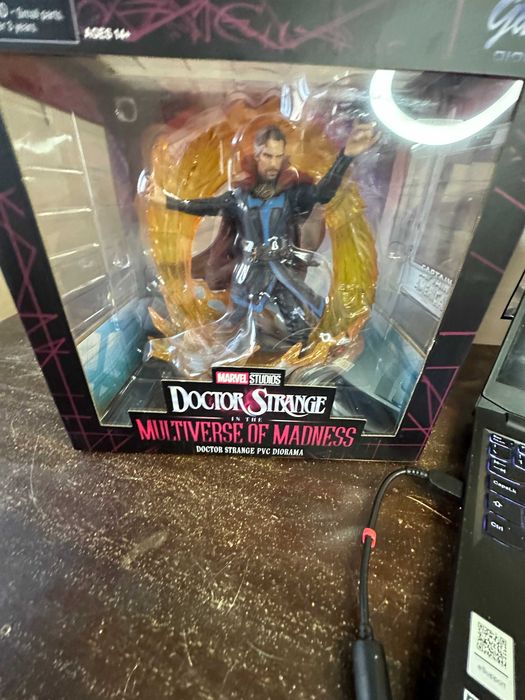 Figura  Marvel Gallery: Doctor Strange in the Multiverse of Madness