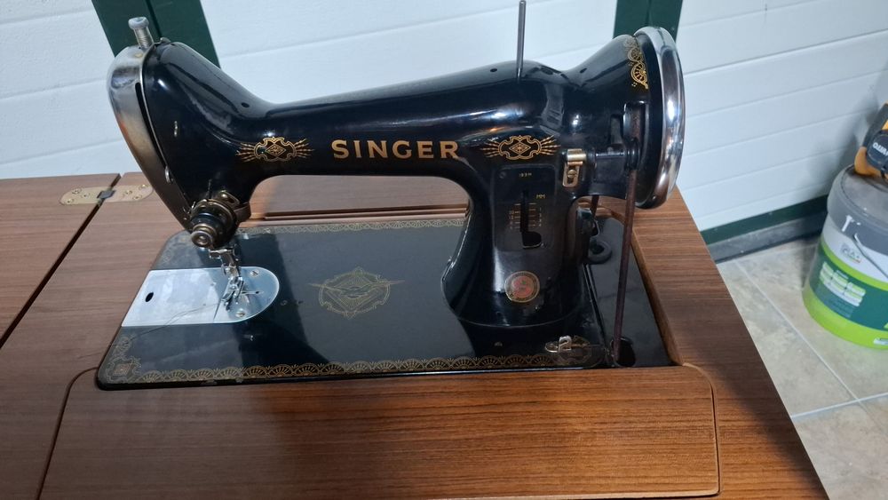 Máquina de costura Singer