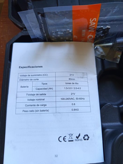 Mini piła łańcuchowa