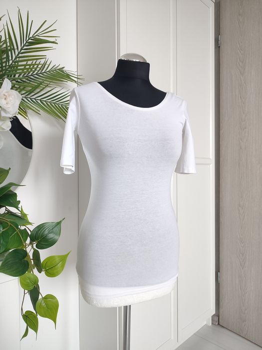 Biała bluzka t-shirt z krótkim rękawem dopasowana rozmiar 34 XS