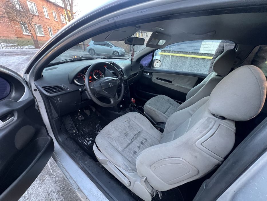 Продам Пежо 207 1.4 Бензин 2007 року