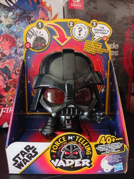 Figura Darth Vader com som e luzes