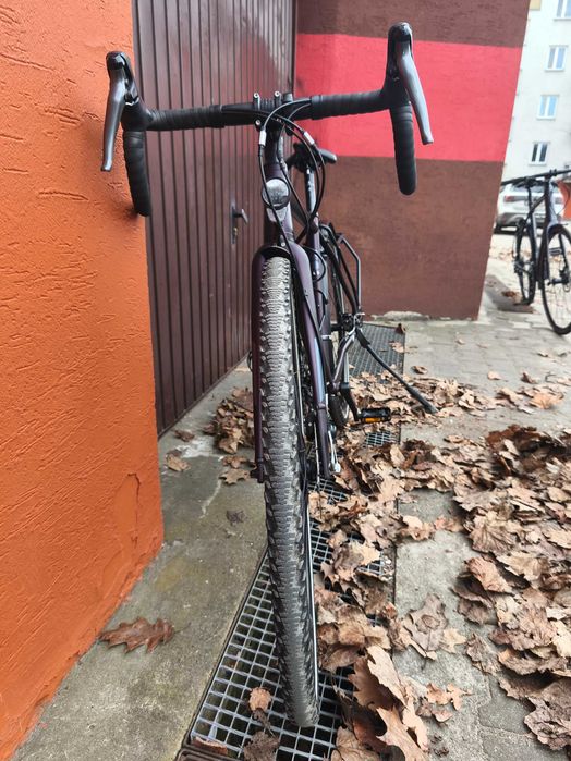 Gravel Bulls Daily Grinder