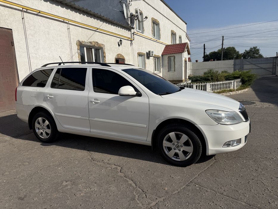 SKODA OCTAVIA 2012 VIN TMBHE61Z5C2148478 фото оголошення 6 з 22