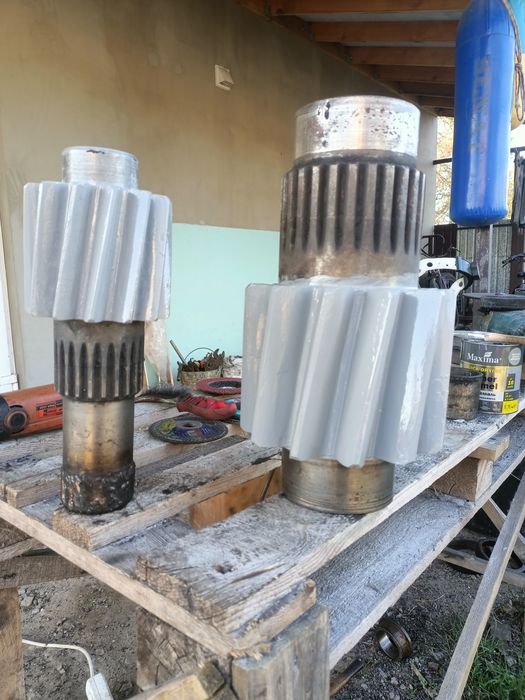 Продам шестерні МКГ 25