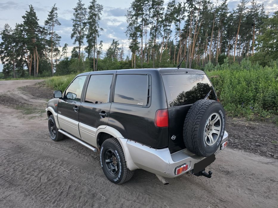 Nissan Terrano 2/2,7TD 4×4
